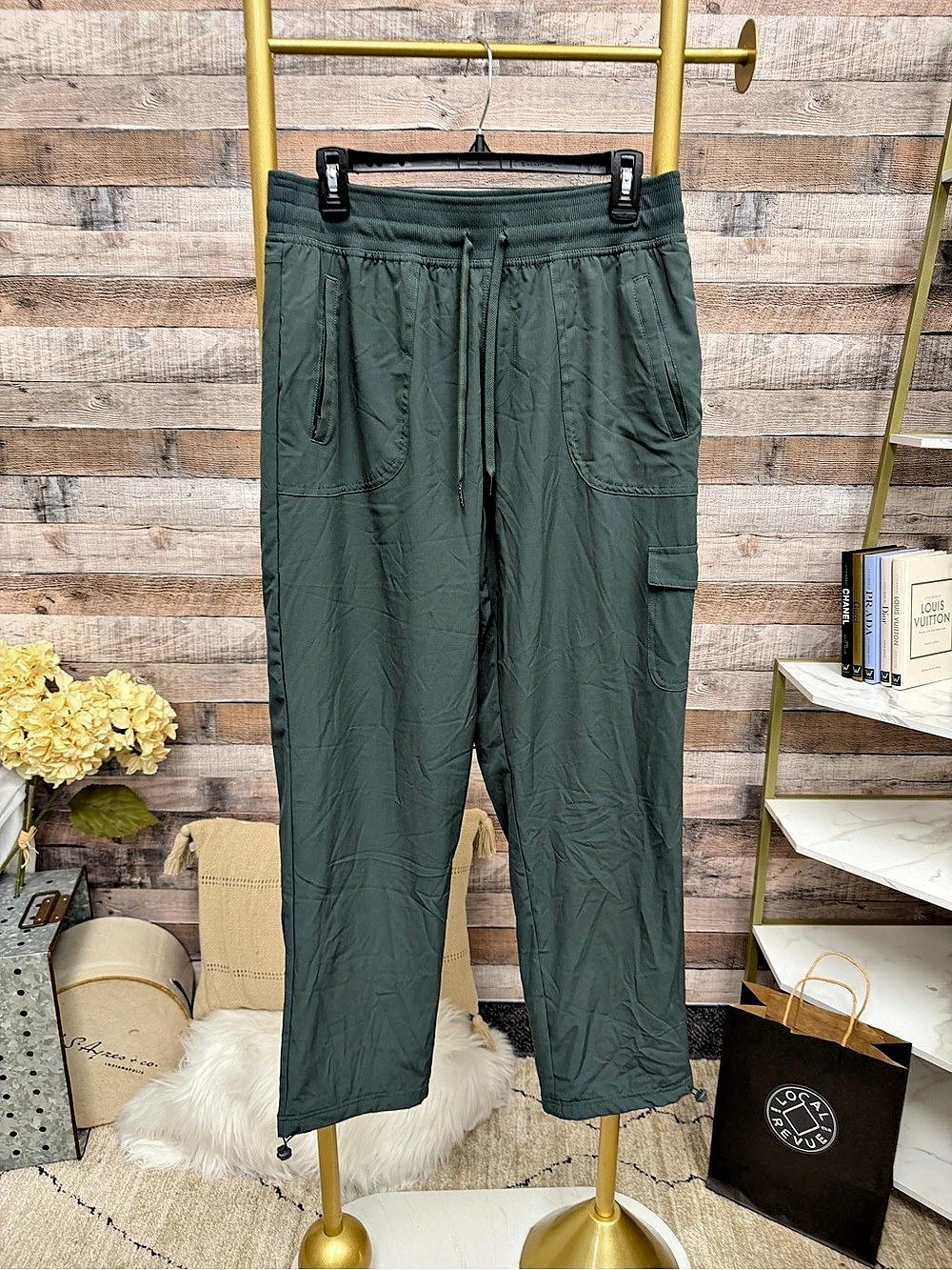 Eddie Bauer sage fleece-lined cinch ankle pant L